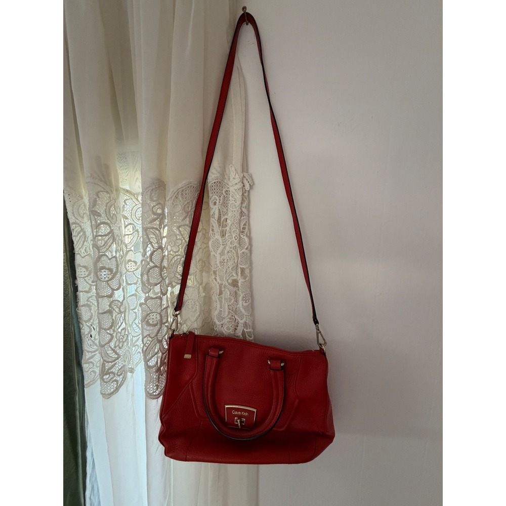Calvin Klein‎ Crossbody Satchel Womens OS Coral Red Pebbled Leather Gold Tone